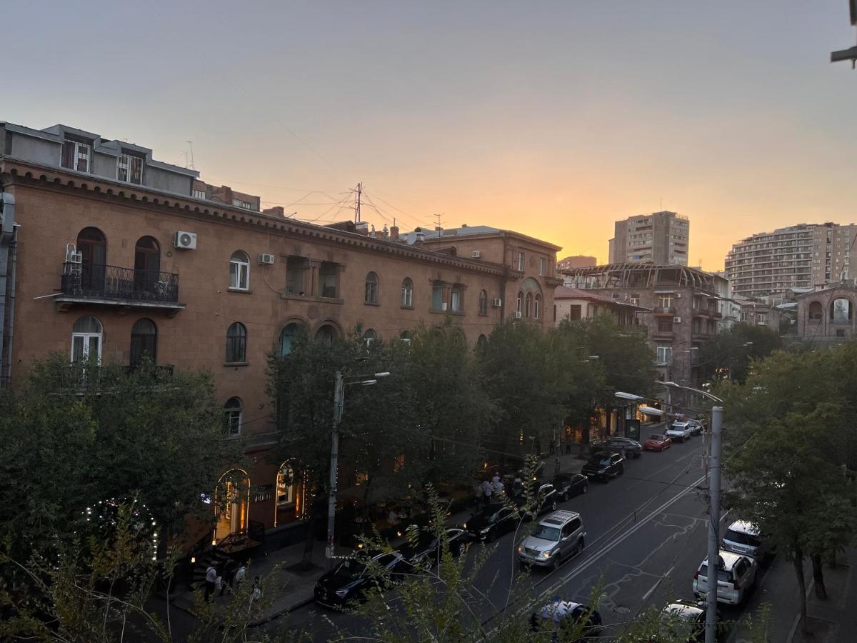Tumanyan Apartments Ереван Экстерьер фото