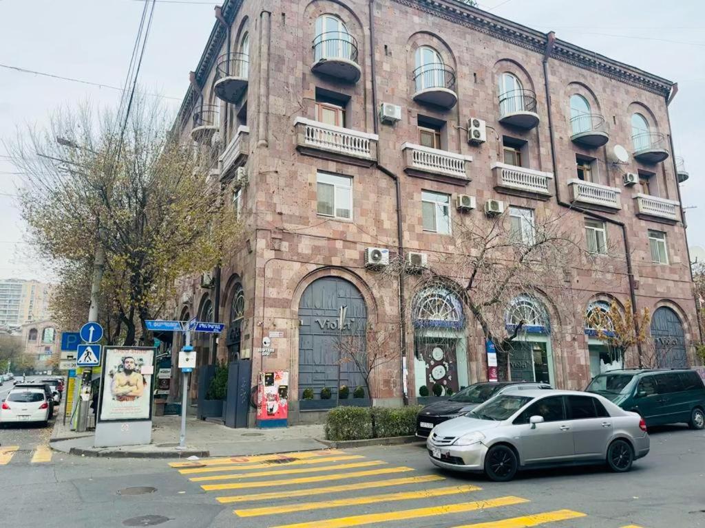 Tumanyan Apartments Ереван Экстерьер фото