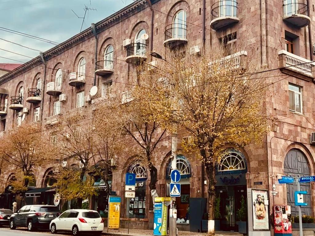 Tumanyan Apartments Ереван Экстерьер фото